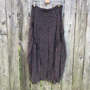 Animale Women's Harem Pants Black Floral Ruffle Lined Size 10 (US) 42 (FR)